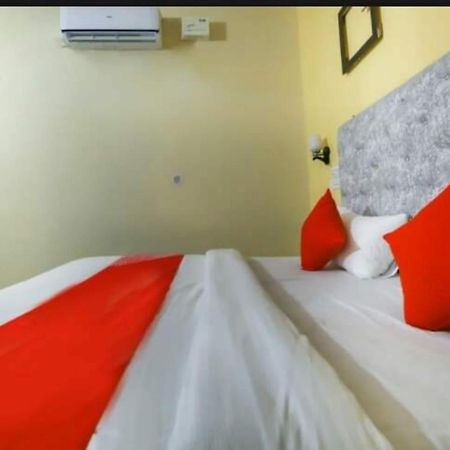 Oyo Green Villa Meerut Esterno foto